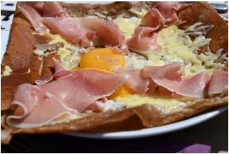 Photo culinaire d'une crêpe